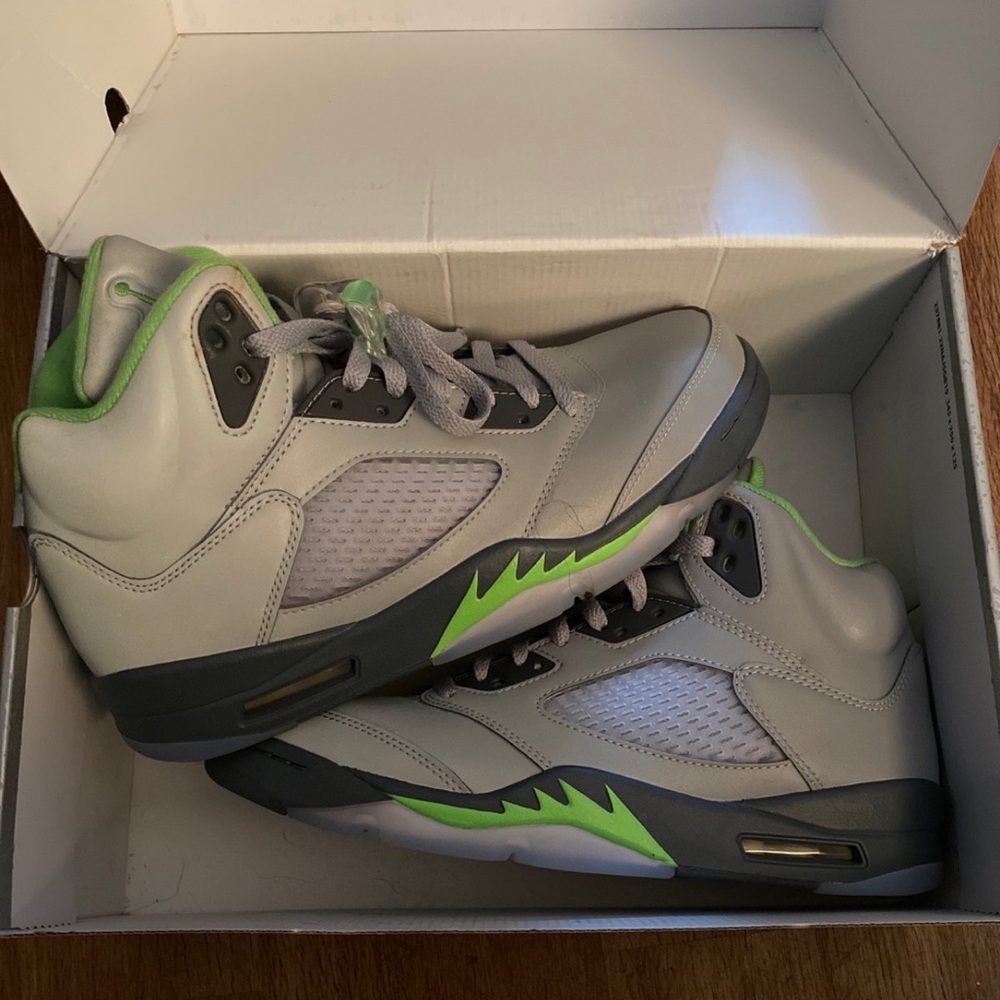 Air Jordan 5 Green Beam, Size 10 Like New Condition